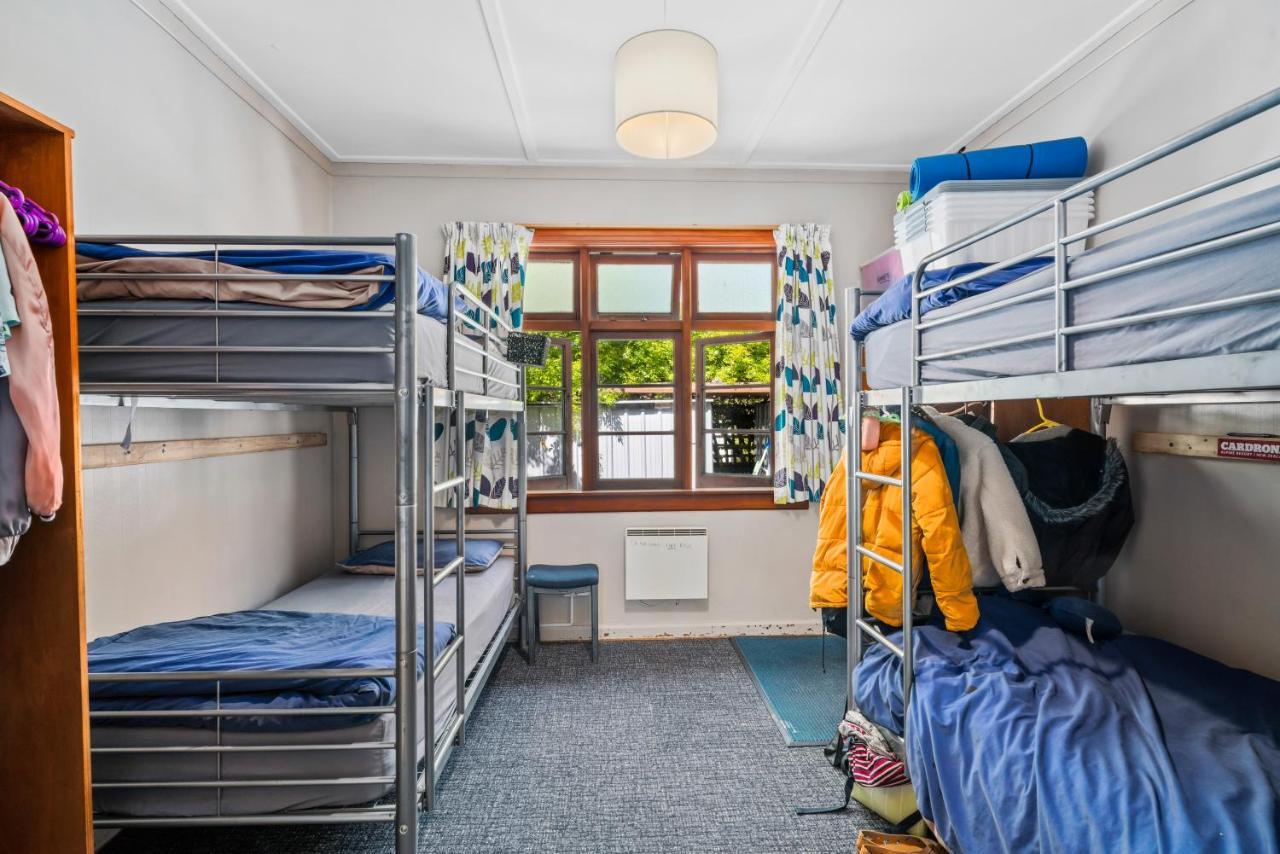 Mountain View Backpackers Hostel Wanaka Exterior photo